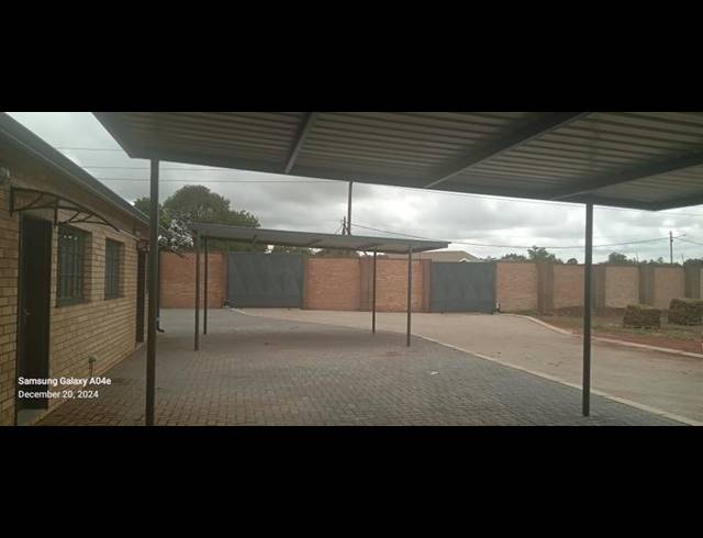 1 BEDROOM PROPERTY TO RENT IN BROADACRES